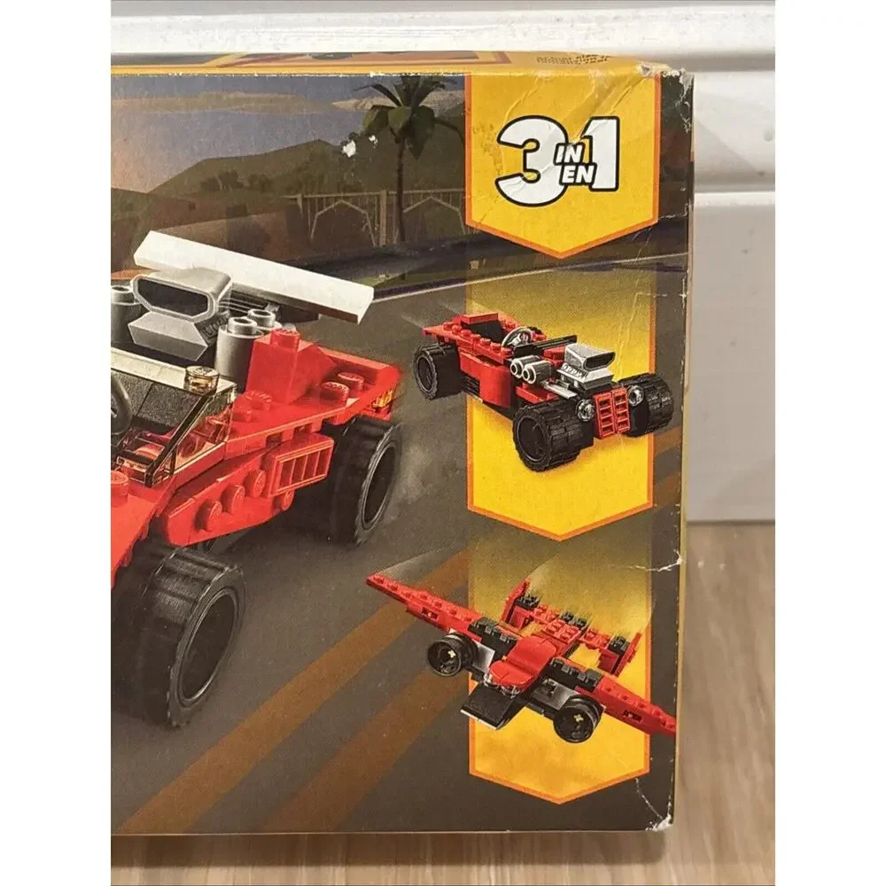 LEGO Creator 3 In 1: Sports Car #31100 / 134 Pieces / 100% Complete